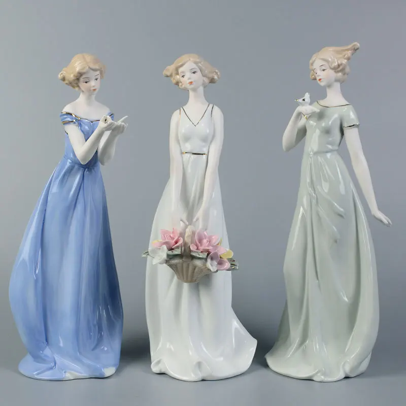 Europe Ceramic Beauty Figurine - Nutcracker Figurine ulasan dan harga
